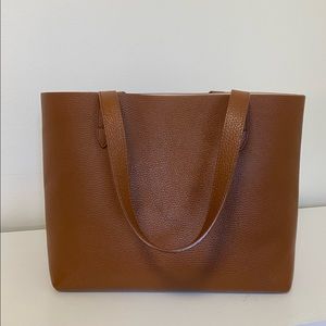 Cuyana Small Structured Leather Tote in Caramel/Blush